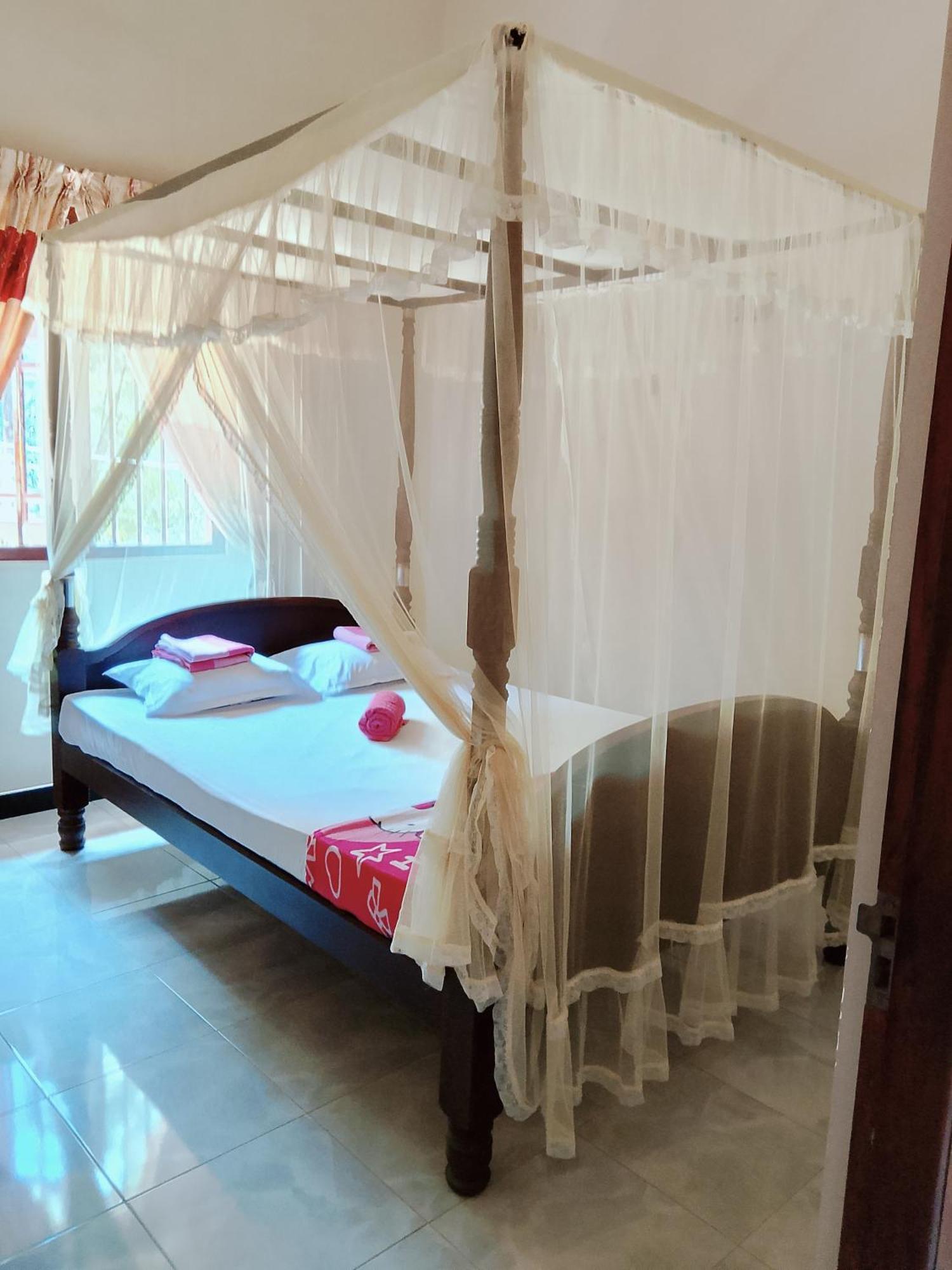 Sajini Villa 韦利格默 外观 照片