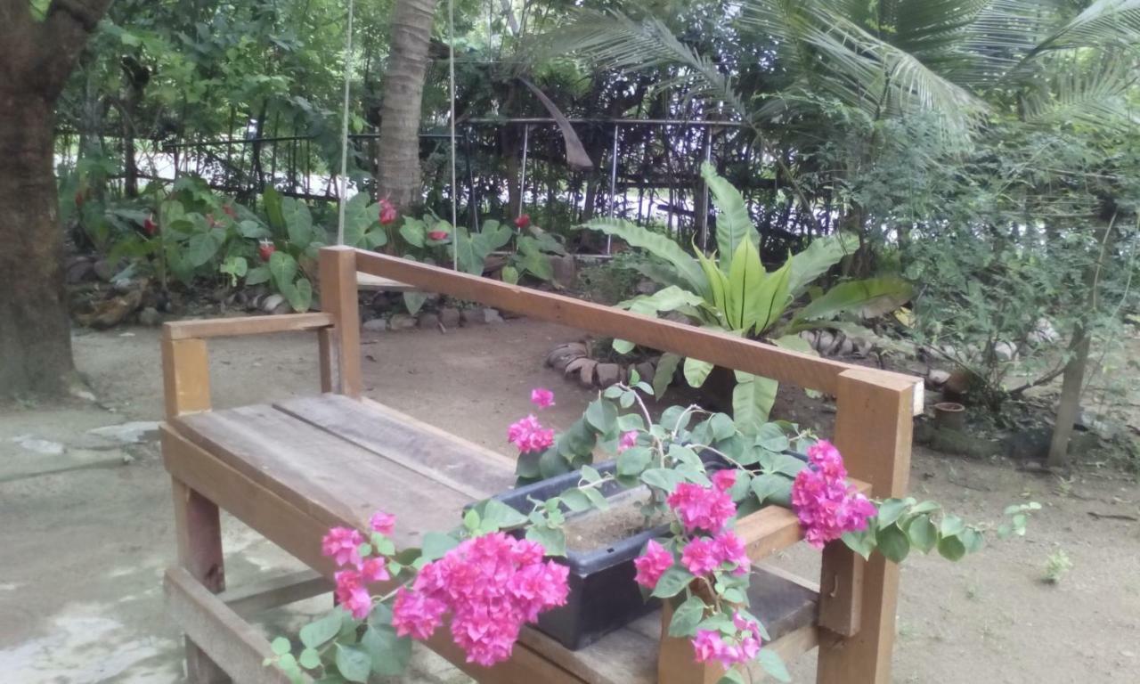 Sajini Villa 韦利格默 外观 照片